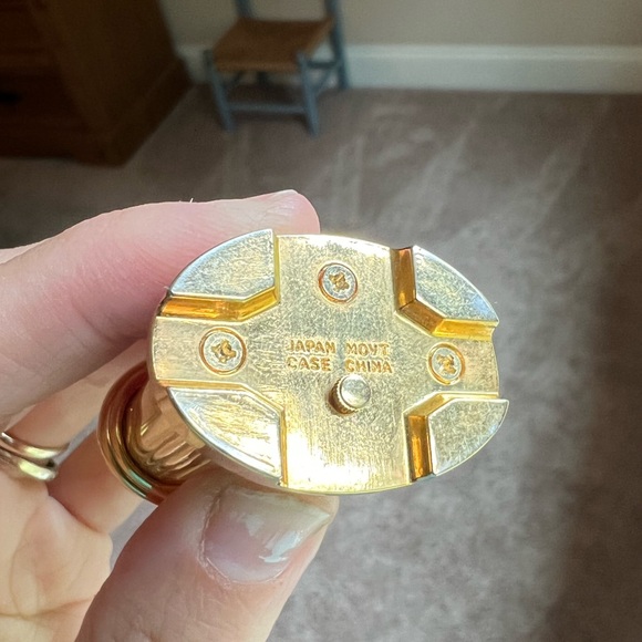 Warner Brothers Tasmanian Devil Brass desk travel clock - Picture 9 of 12